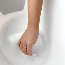 Load image into Gallery viewer, Shnuggle Bath with Plug - White (2)
